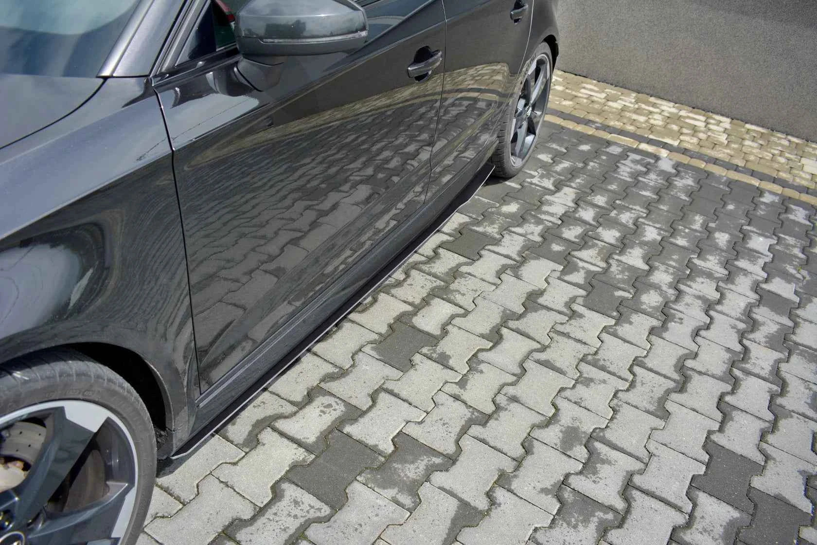 Audi RS3 Sportback 8V FL Maxton Design Side Skirts V1